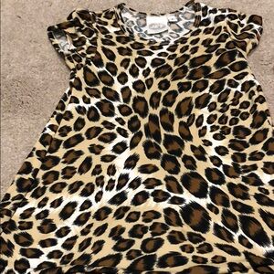 Jet loves scoop animal print dress 🦒